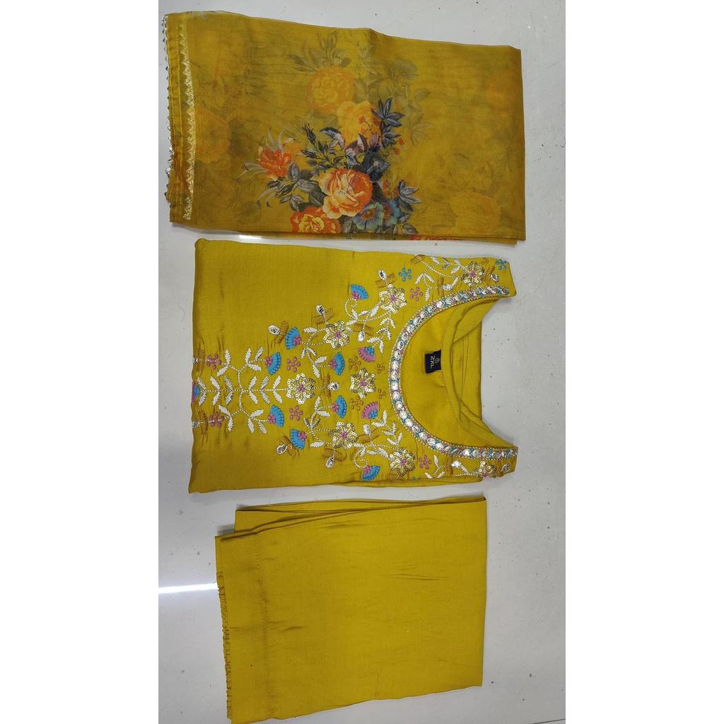 Featuring Beautiful Heavy Suit Set