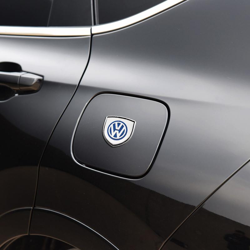 1/2Pcs Car Metal Badge Sticker Decoration Decal Emblem For Volkswagen Golf 7 5 4 6 Passat B6 Mk4 VW Mk7 Tiguan Gol R Accessories zw4