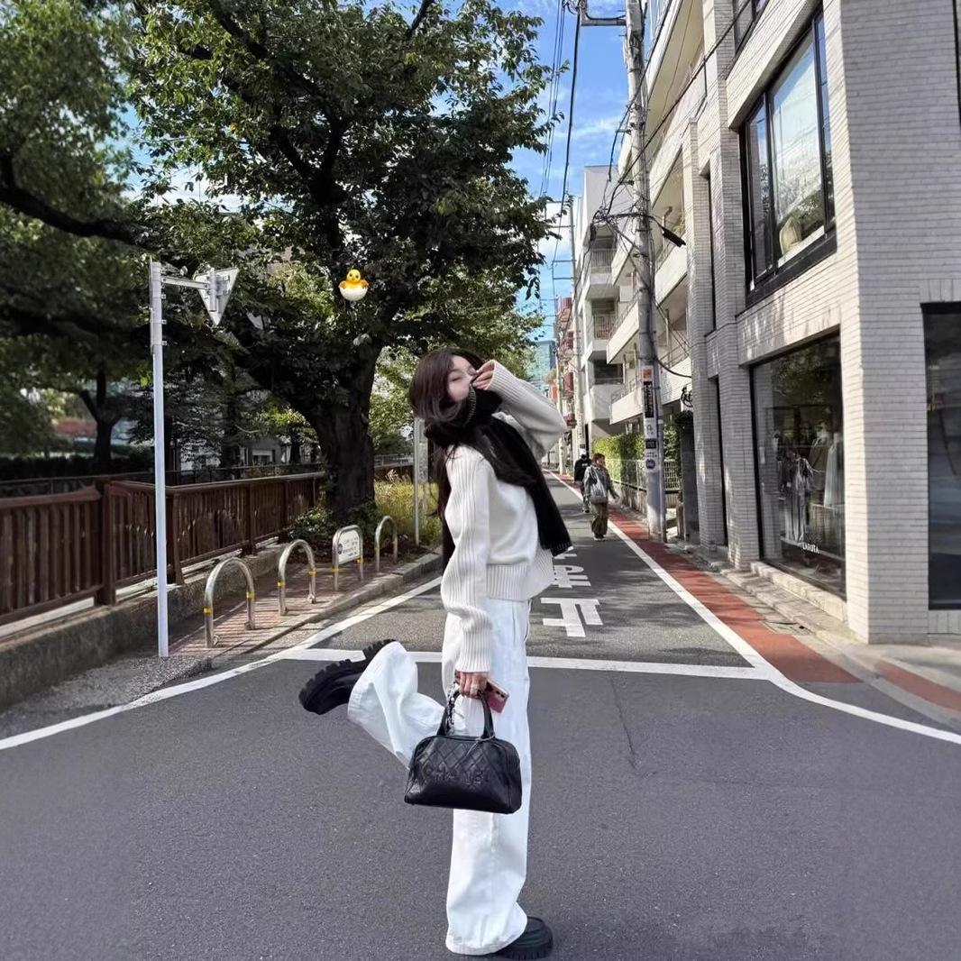 

Women s Cozy Loose White Pullover Sweater - Autumn/Winter 2024 Collection 2XL