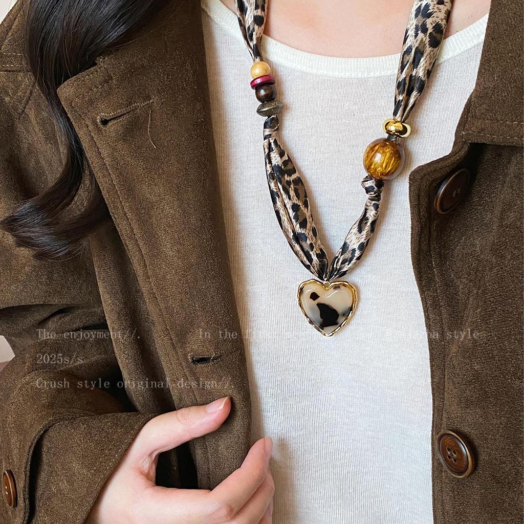 Maillard Bead Leopard Print Scarf Necklace, Fashionable and Versatile Necklace