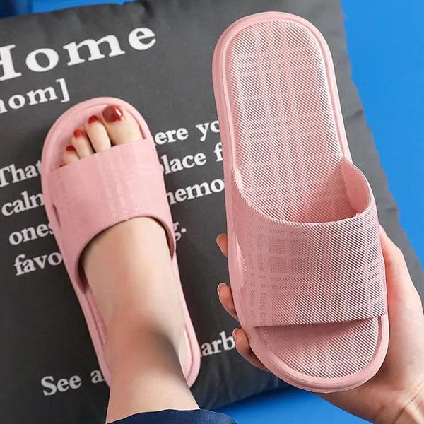 Men's Indoor Plus Size Slippers Spring Summer Outdoor Couple Slippers Women's Solid Color Non-slip Flat Bathroom Slippers