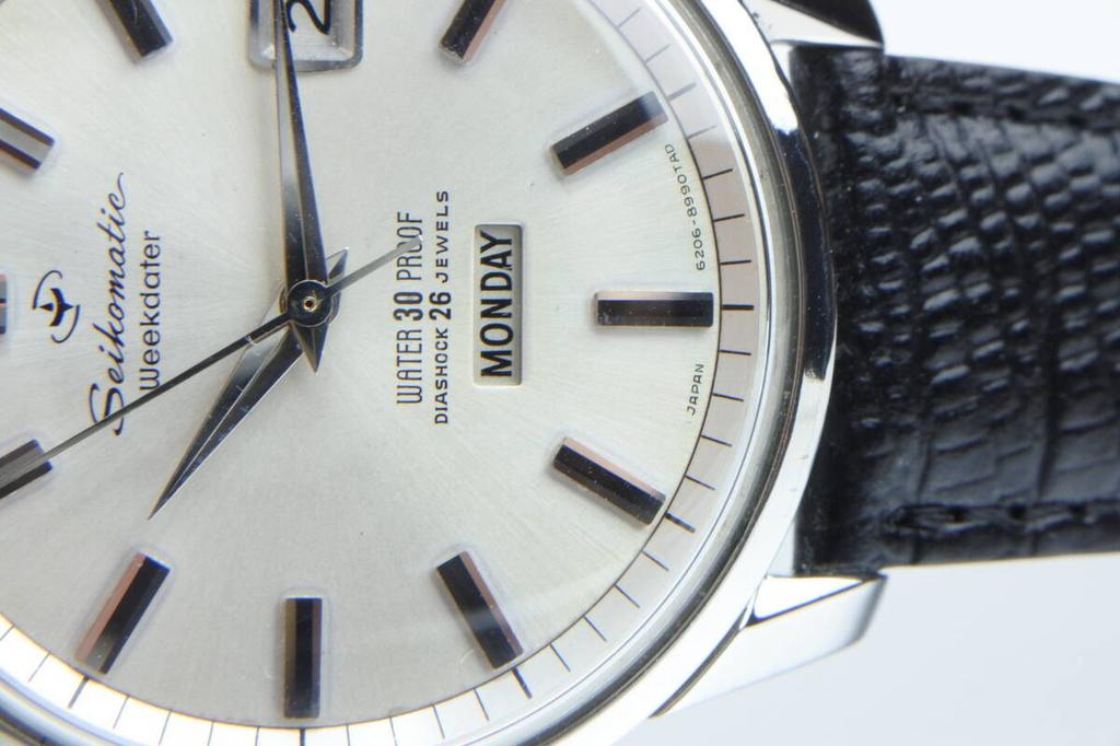 This is a 1964 Seiko Sportsmatic Weekdater a automatic wristwatch with 26 featuring the same model number d for the Tokyo It has a rare, Ref.