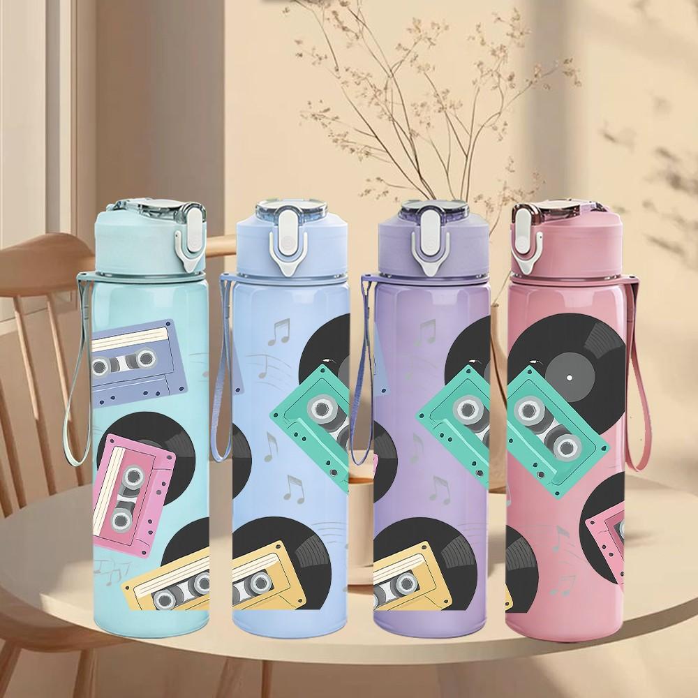 1PC Vintage Tape Cassette Set 750ml Color Plastic Sports Water Bottle Leakproof Flip Straw Lid Suitable for Sports Office Home Use