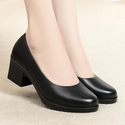 Nouvelles chaussures pour femmes à talon épais et carré, talon moyen, pour le printemps, chaussures simples, polyvalentes, professionnelles, de travail, escarpins noirs