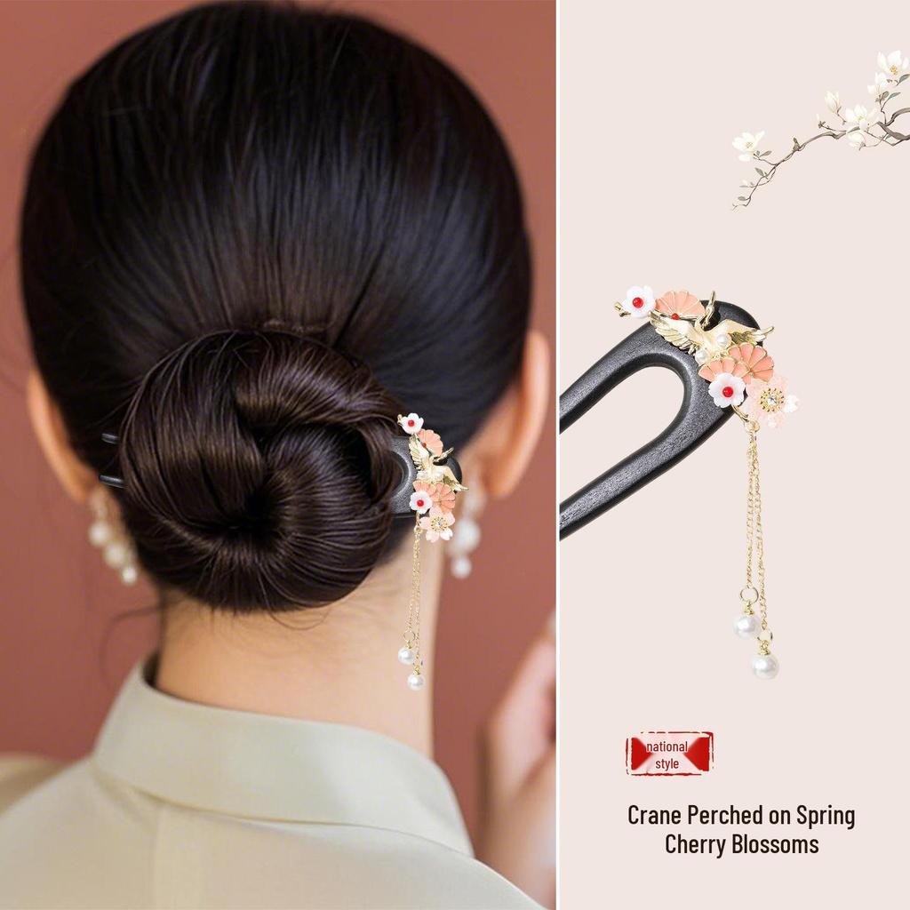 Elegant U-Shaped Tassel Hairpin: Ancient Chinese Style Floral Hair Accessory for Hanfu & Qipao Updos