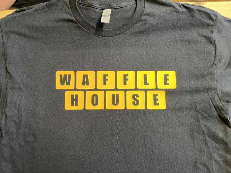 Смешная футболка Waffle House отличная идея для подарка M