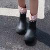 Stilvolle Damen-Wadenhohe Wasserdichte Regenstiefel, Rutschfest und Perfekt für Outdoor-Bekleidung