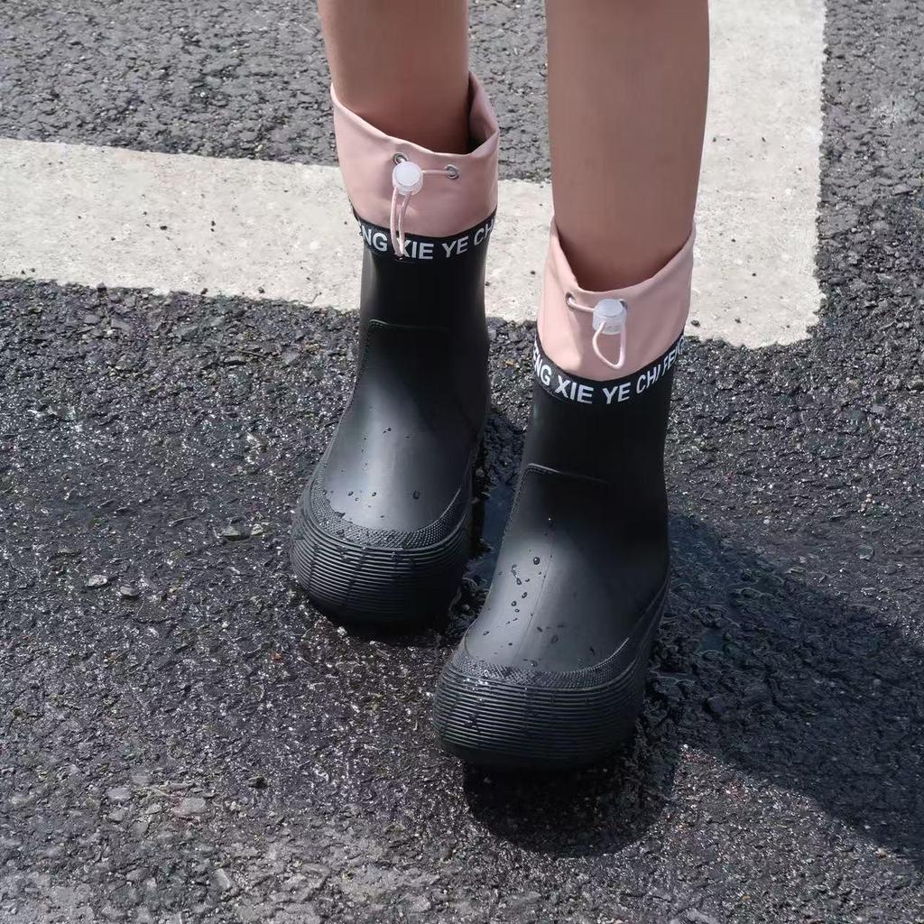 Stilvolle Damen-Wadenhohe Wasserdichte Regenstiefel, Rutschfest und Perfekt für Outdoor-Bekleidung