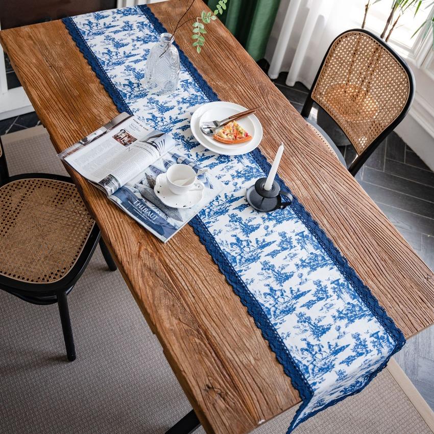 

Bohemian Blue Flowers Printed Table Runner Retro Home Party Decoration With Lace Hem Vintage Geometric Table Mats for Wedding 2pcs Round 30cm