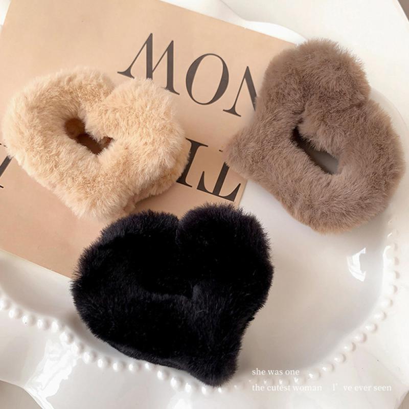 1/2/3Pcs Plush Heart Hair Clips For Women Autumn Winter Fur Hair Crab Clip Elegant Shark Hair Claws Headwear Hair Accessories