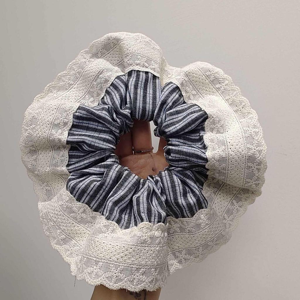 Elegant Korean Blue Striped Lace Trim Scrunchie