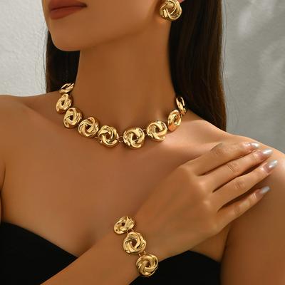 Women's Necklace Jewelry, Versatile Hollow Twisted Design Pendant Chain Bracelet Set Earrings Versatile