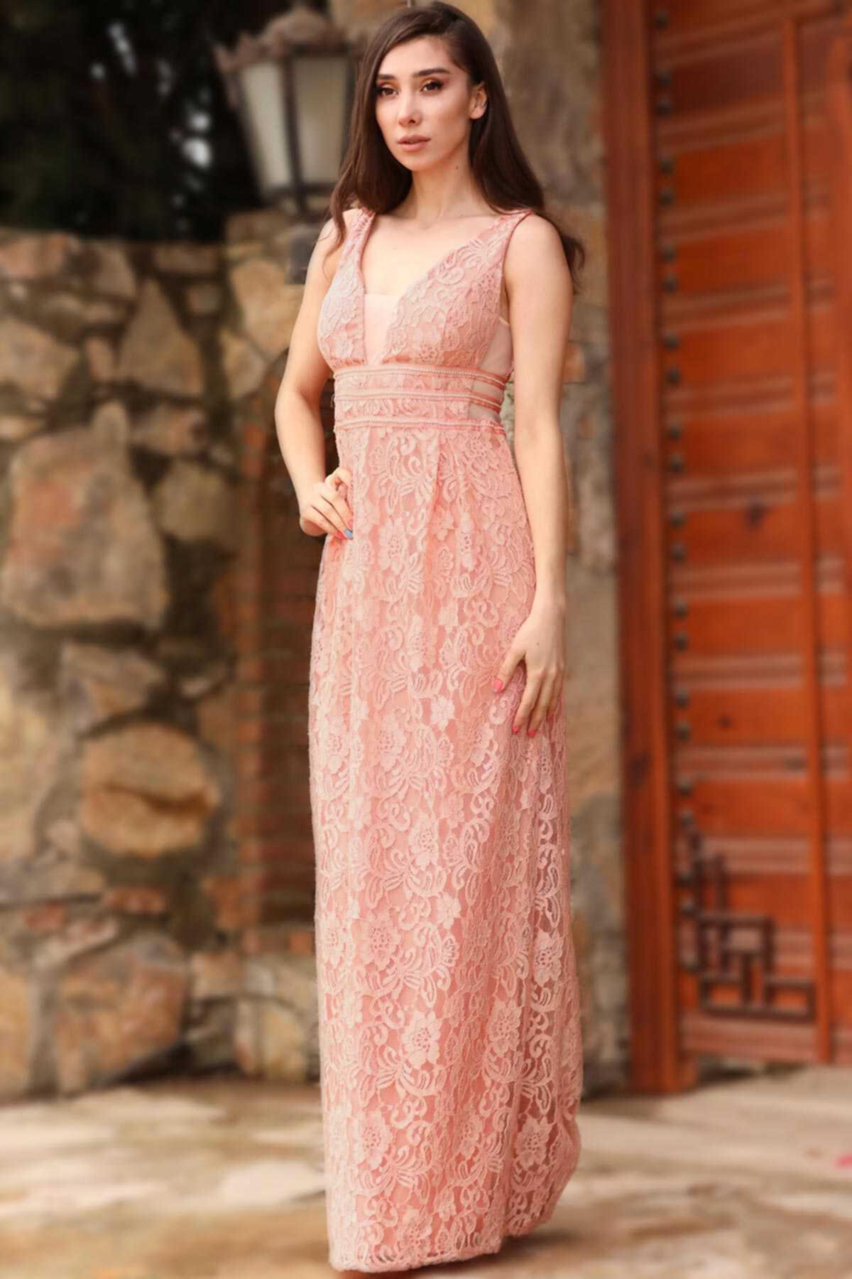 

Полосатое женское длинное вечернее платье 36 розовый