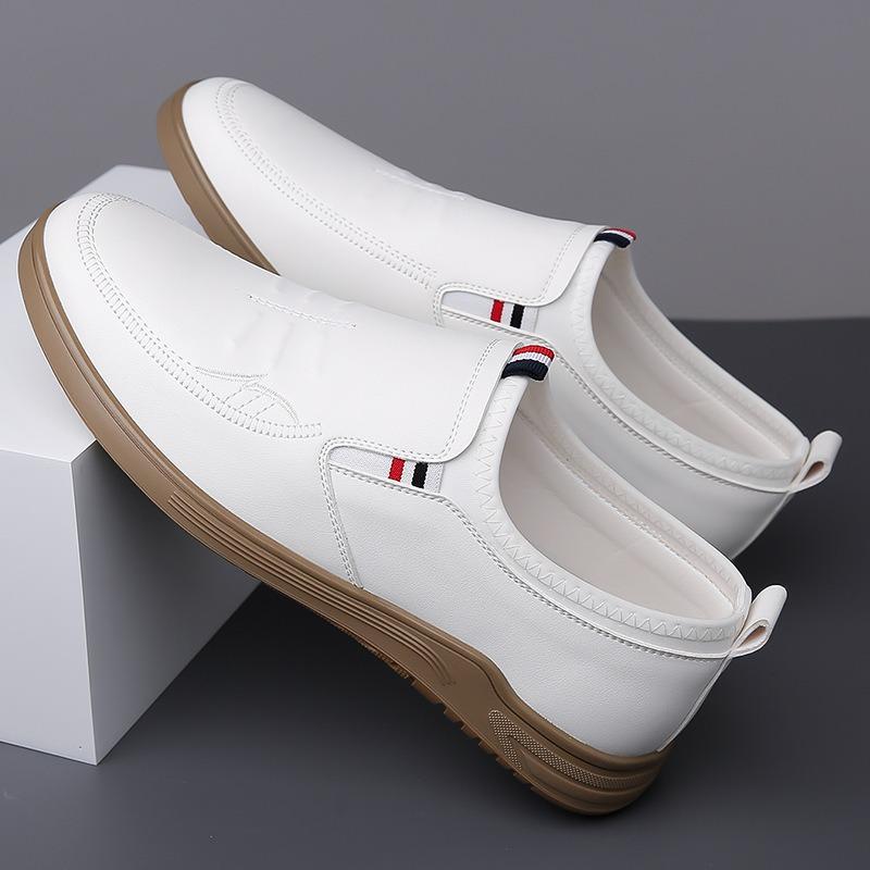 Fashion Spring Autumn Leather Casual Loafers for Men Designer Soft Sole Light Male Shoes Casual Sports Solid Color Fashion Business Shoe