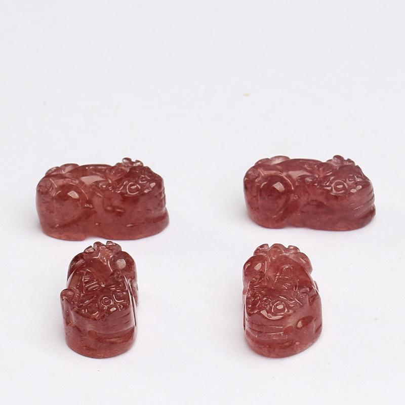 Hongchu Crystal Natural Strawberry Crystal Pixiu Loose Beads Cat's paw Lion Dance Loose Beads DIY Jewelry accessories loose beads