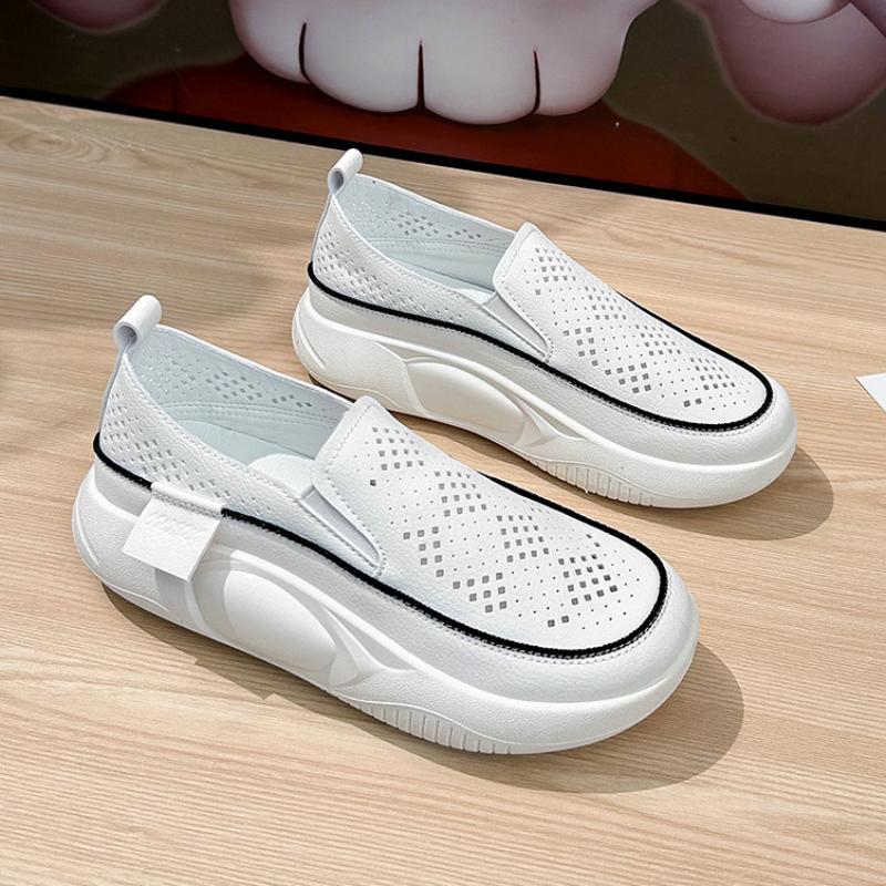Sports Shoes Woman Summer In Casual Slip-on Sneakers Fashion Hollow Breathable Loafers Women Running Shoes Footwear