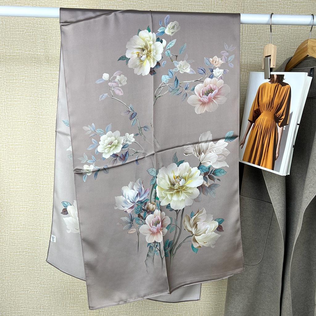 Peony Flower Chinese Ethnic Style Satin Silk Scarf Mulberry Silk Shawl Mother With Cheongsam Silk Defense