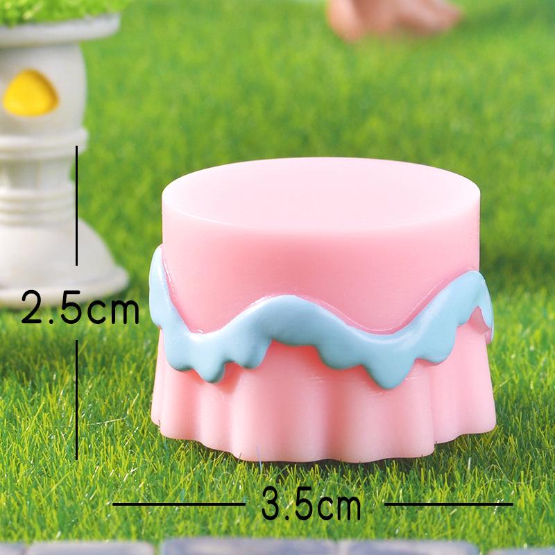 Micro-landscape Creative European-style Landmark Buildings, Garden Dollhouses, Decorative Handicrafts, and Miniature Small Ornaments