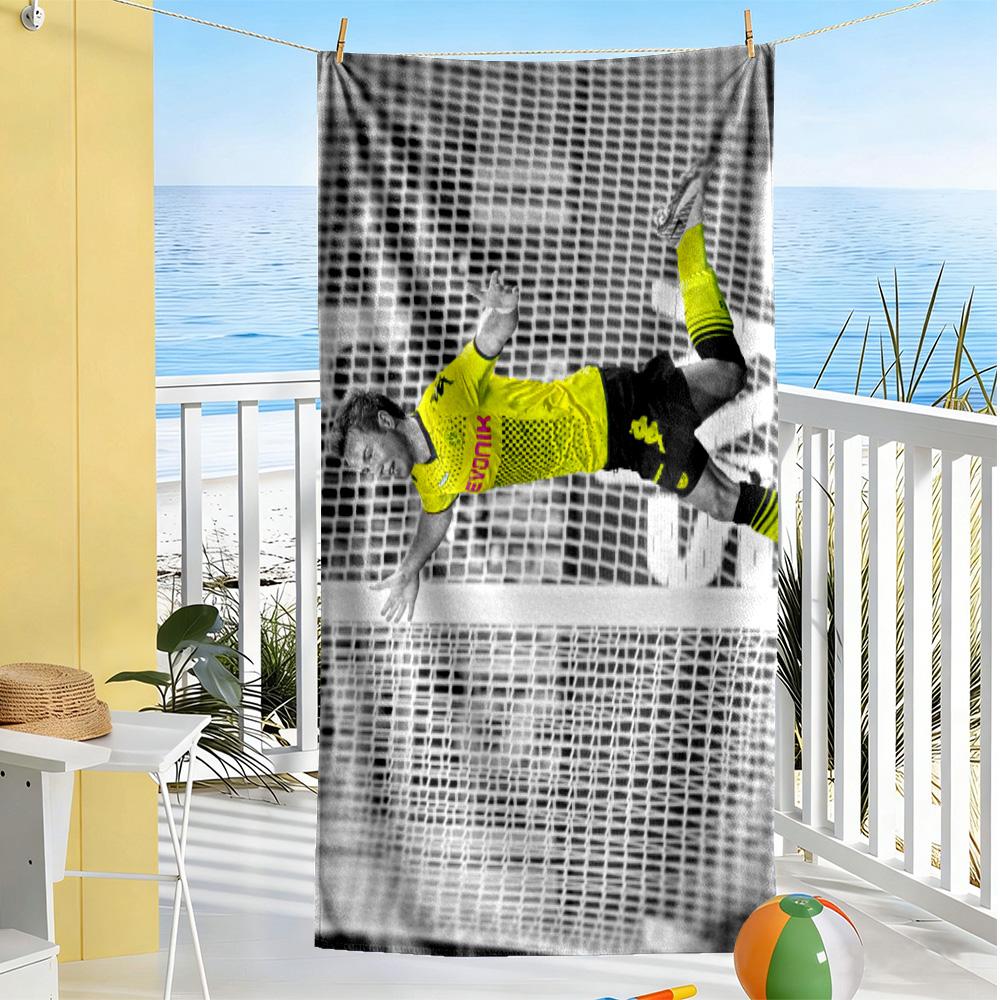 Alexis Sanchez Celebrates Beach Towel Super Soft Microfiber Quickdry Fabric Comfortable Lightweight