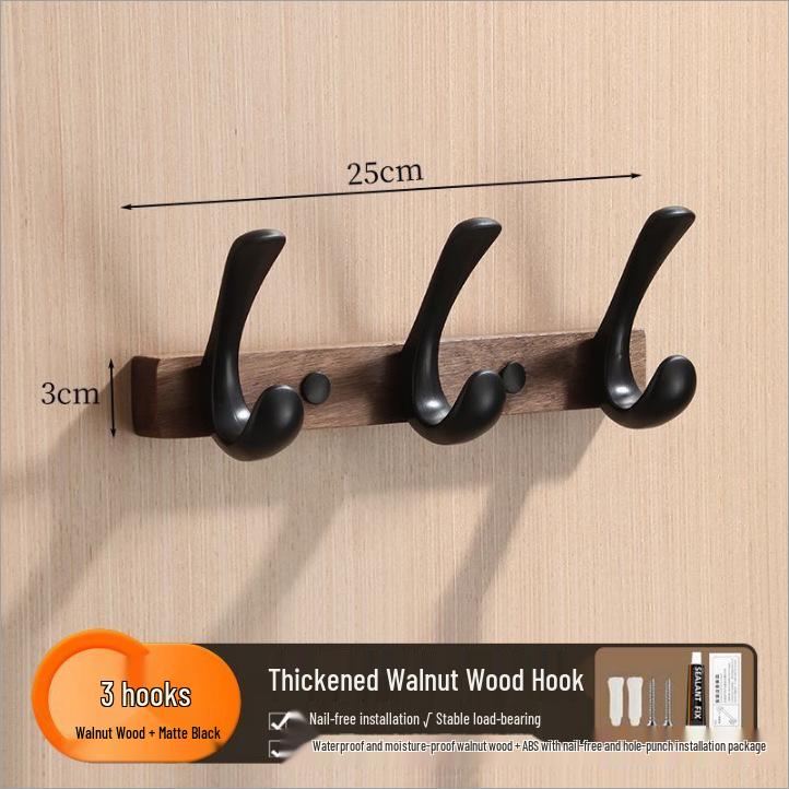 Riekstkoka pie sienas stiprināms āķu plaukts