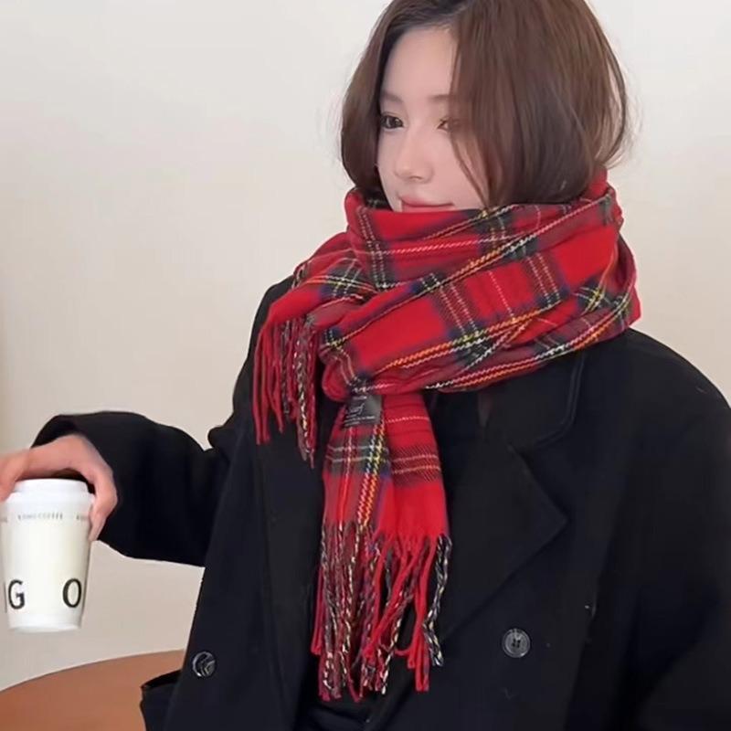 Christmas red plaid scarf women's winter warmth retro senior sense new gift scarf shawl student