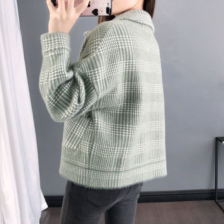 Trendy kostkovaný cardigan kabát s kapsami pro drobné ženy, teplý a stylový, ideální na podzim a zimu