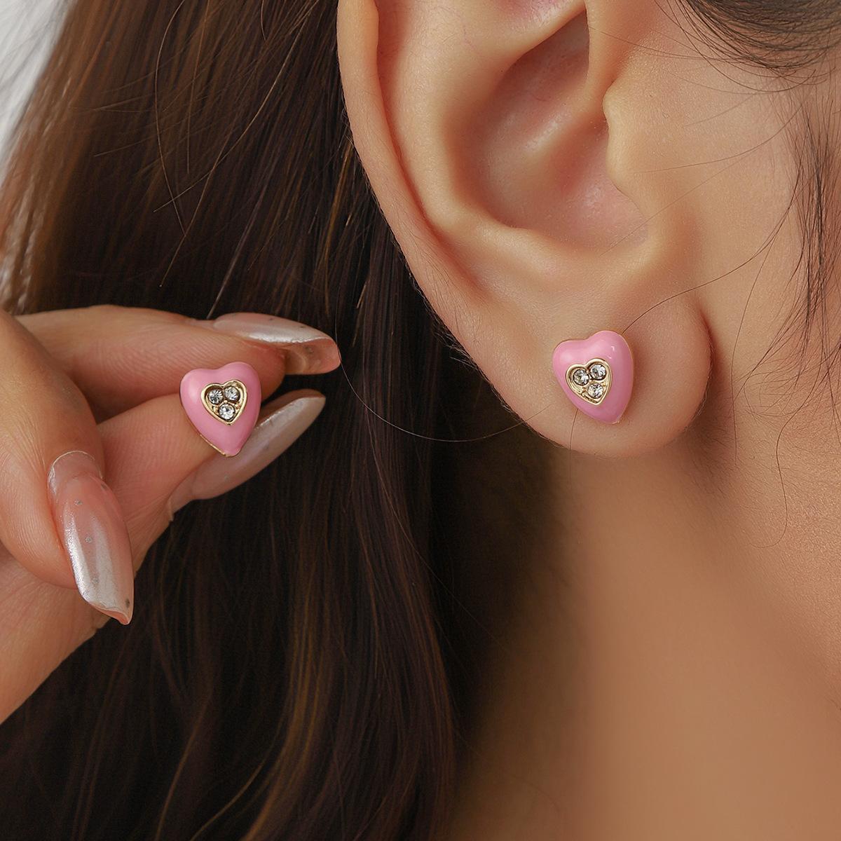 

Heart Stud Earrings for Women Colorful Dopamine Summer Minimalist Sweet Artistic Jewelry зелёный