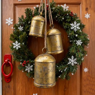 Christmas Bells Decoration 3 Vintage Cow Bells On Jute Rope Handmade Rustic Iron Bell for Door Porch Mantle Wreath Garland Stair Rail Holiday Decor