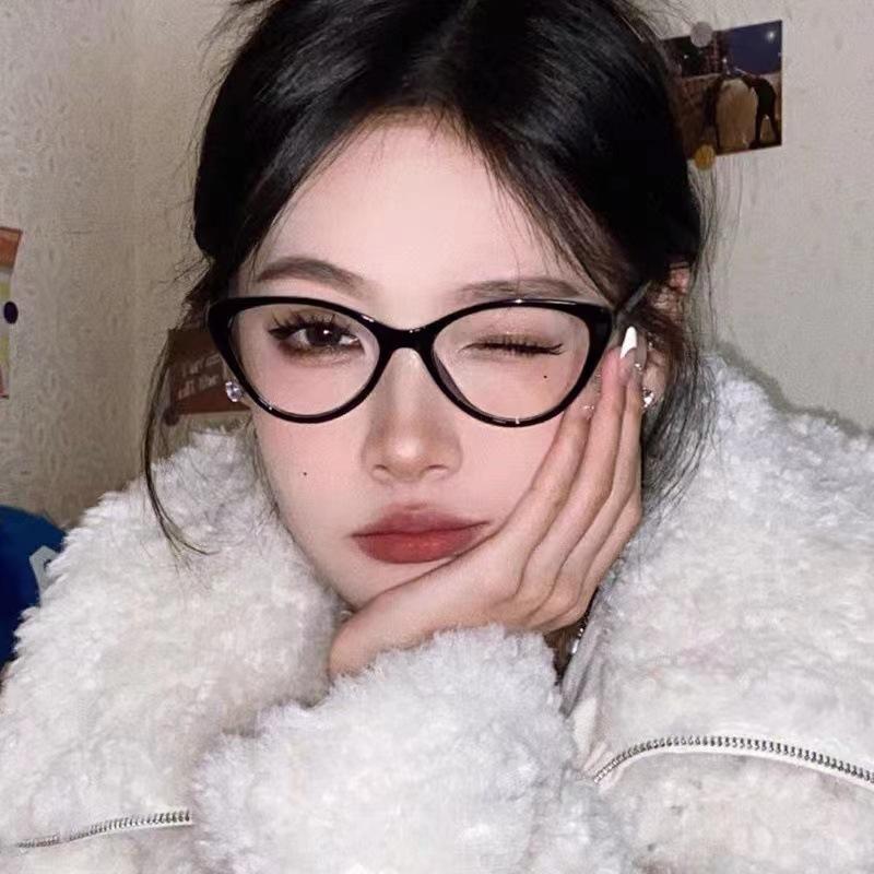 Blue Light Blocking Ladies Myopia Glasses Vintage Cat Eye Near Sight Eyeglasses Unisex Ultralight Prescription Minus Eyewear