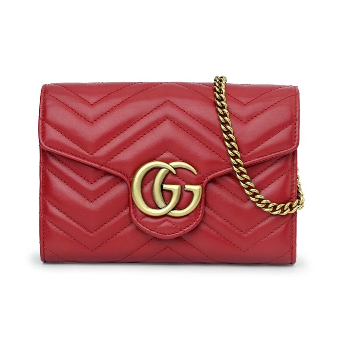 Gucci Borsa a tracolla mini GG Marmont in pelle rossa trapuntata a chevron con catena per donna, per uso quotidiano