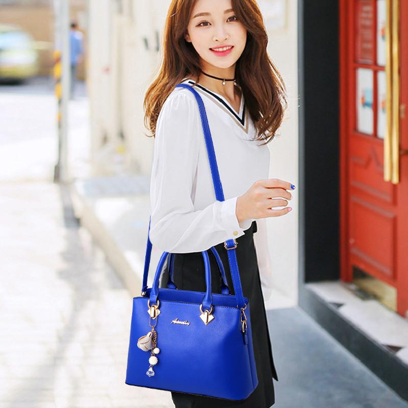 2023 Korean Style Fashion Handbag Bell Shoulder Bag Pu Material Large Size