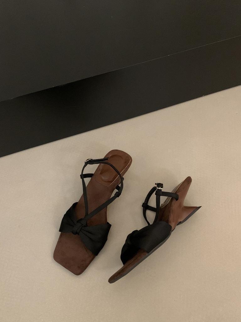 French niche design slope heel open-toed sandals women's summer 2025 new models with skirts square head high-heeled Roman shoes