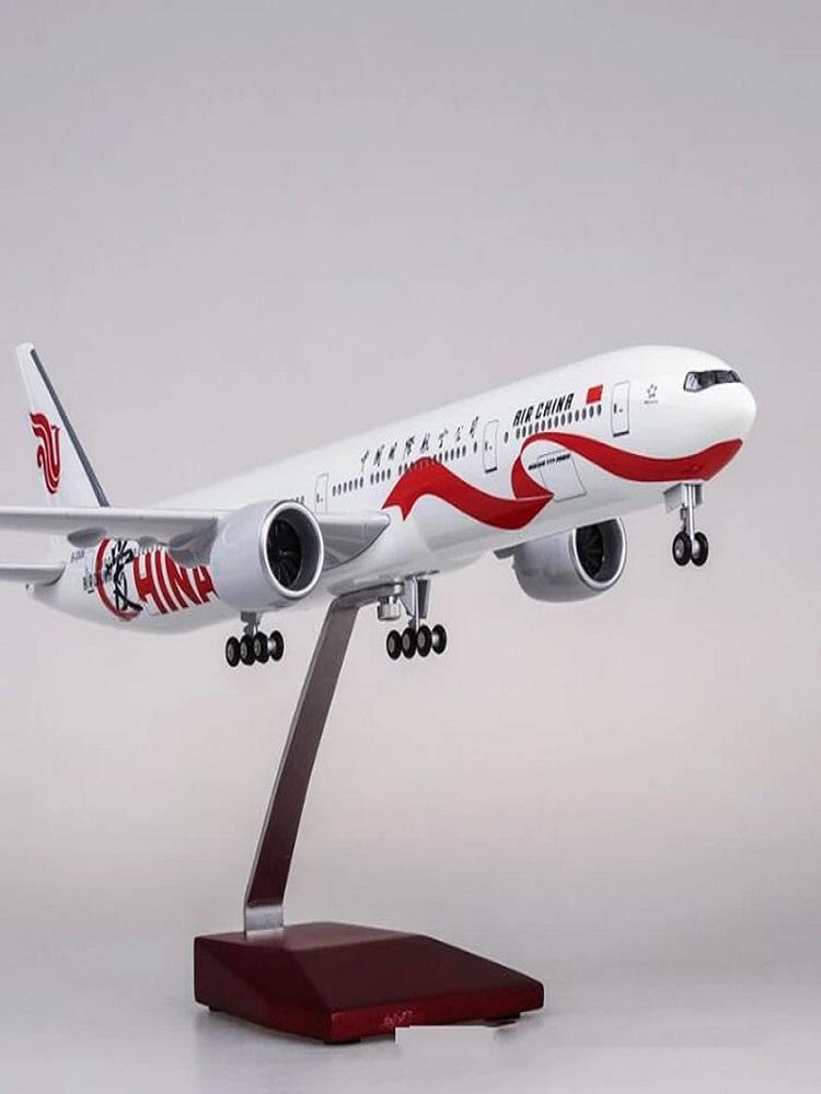 Decorative B777 Resin 47CM 1:157 Scale Diecast Model Plane Air China International Airlines Display Airplane Collection With LED