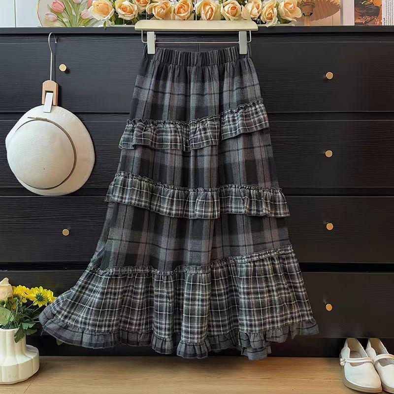 Nepravidelná kostkovaná patchworková áčková sukně s elastickým pasem - Podzimní střední délka