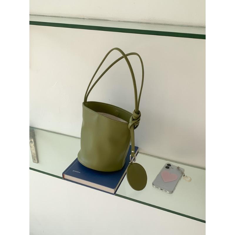 

Summer new bucket bag women s high-end sense niche cylinder work handbag simple soft leather shoulder bag women зелёный