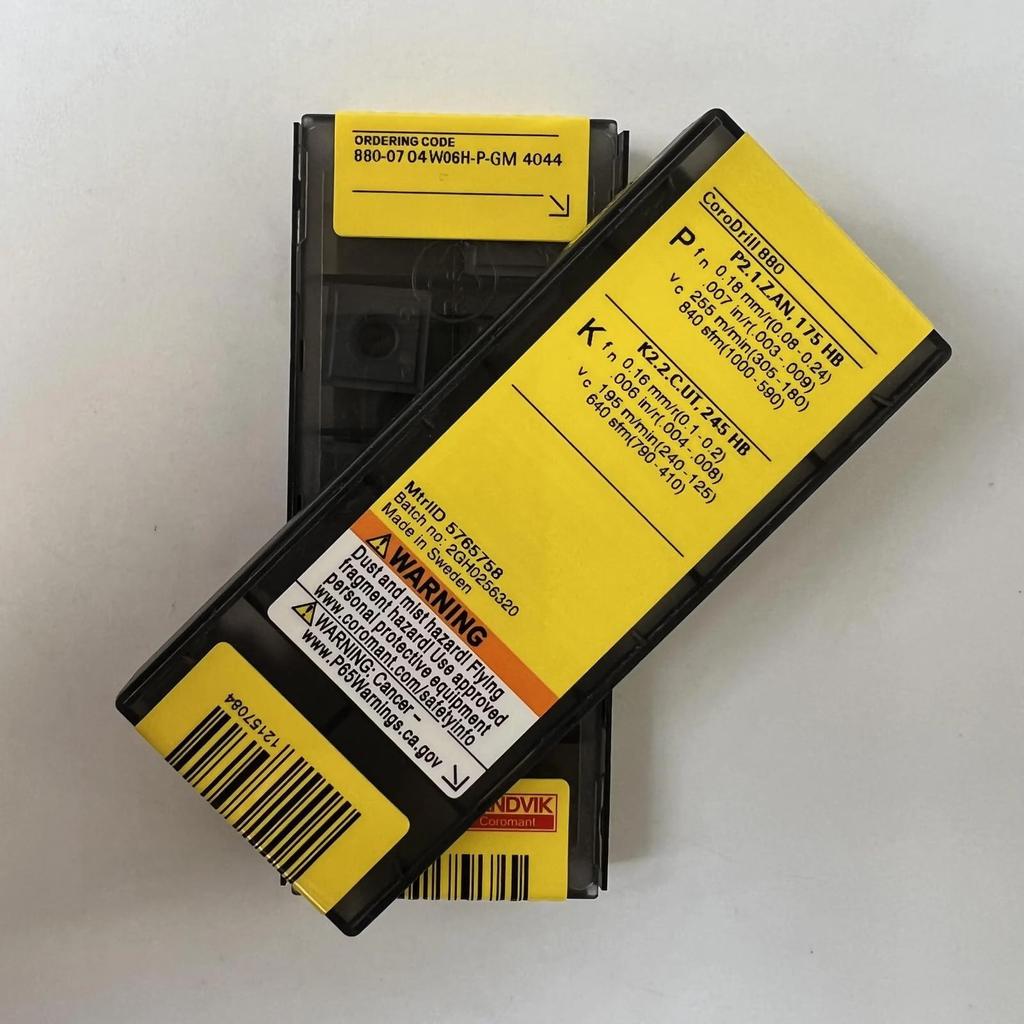 Original Sandvik / 880-0704W06H-P-GM 4044 / CNC lathe carbide blade 10 PCS