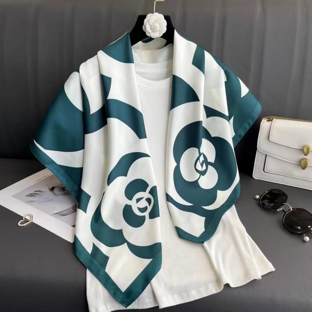 Fashion Printed Square Scarf 90cm Sunscreen Neck Scarf For Women