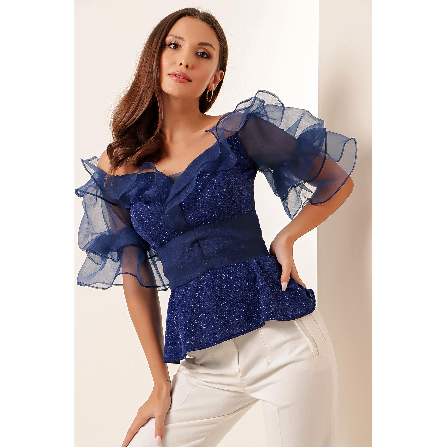 

Блестящая блузка Madonna с воротником и оборками на рукавах из органзы