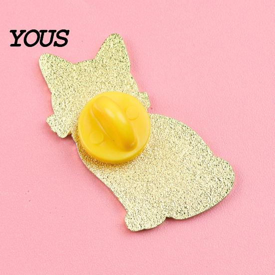 Clothes Accessory Enamel Bow Tie Cat Brooch, Cartoon Kitten Metal Badge Theme Brooch Pin, Hats Bags Scarves Decorative Shape Accessories