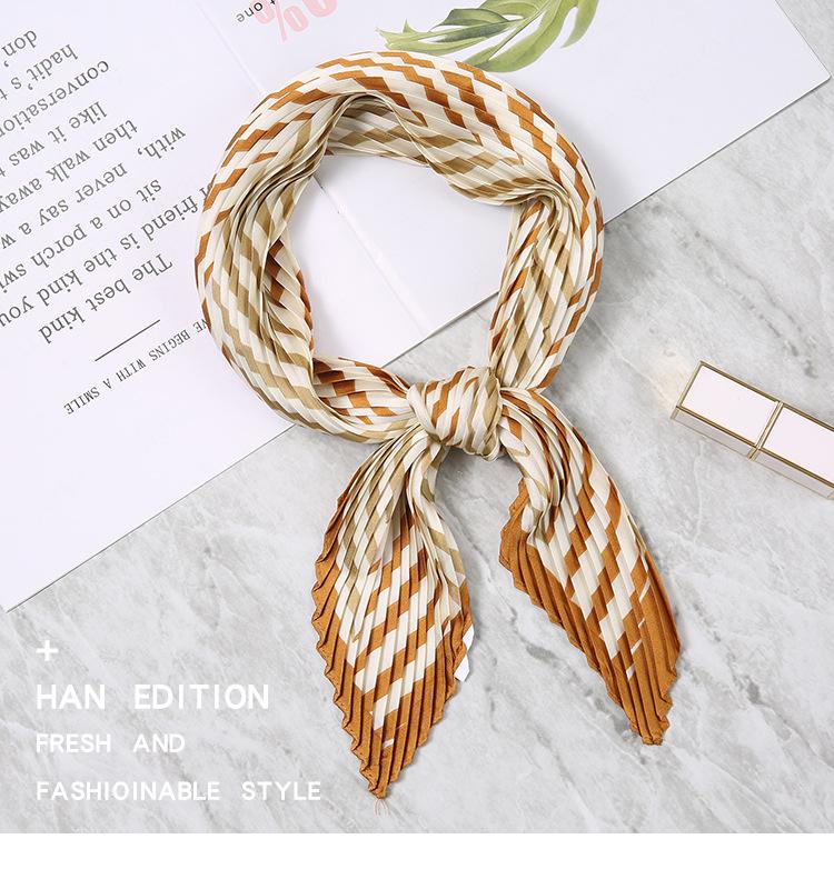 Retro Color Block Crinkled Square Scarf - 70cm Pleated Neckerchief in Imitation Silk for Women