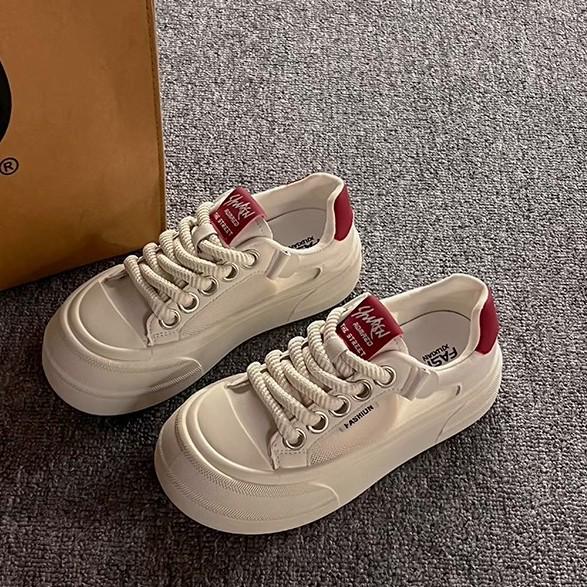 

Женские белые кроссовки на толстой подошве 2025: Дышащая сетка, универсальный повседневный летний стиль для сочетания с юбками. 35