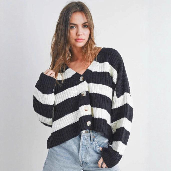 New Autumn and Winter Women's Casual Striped Long-sleeved V-neck Loose Knitted Cardigan Sweater