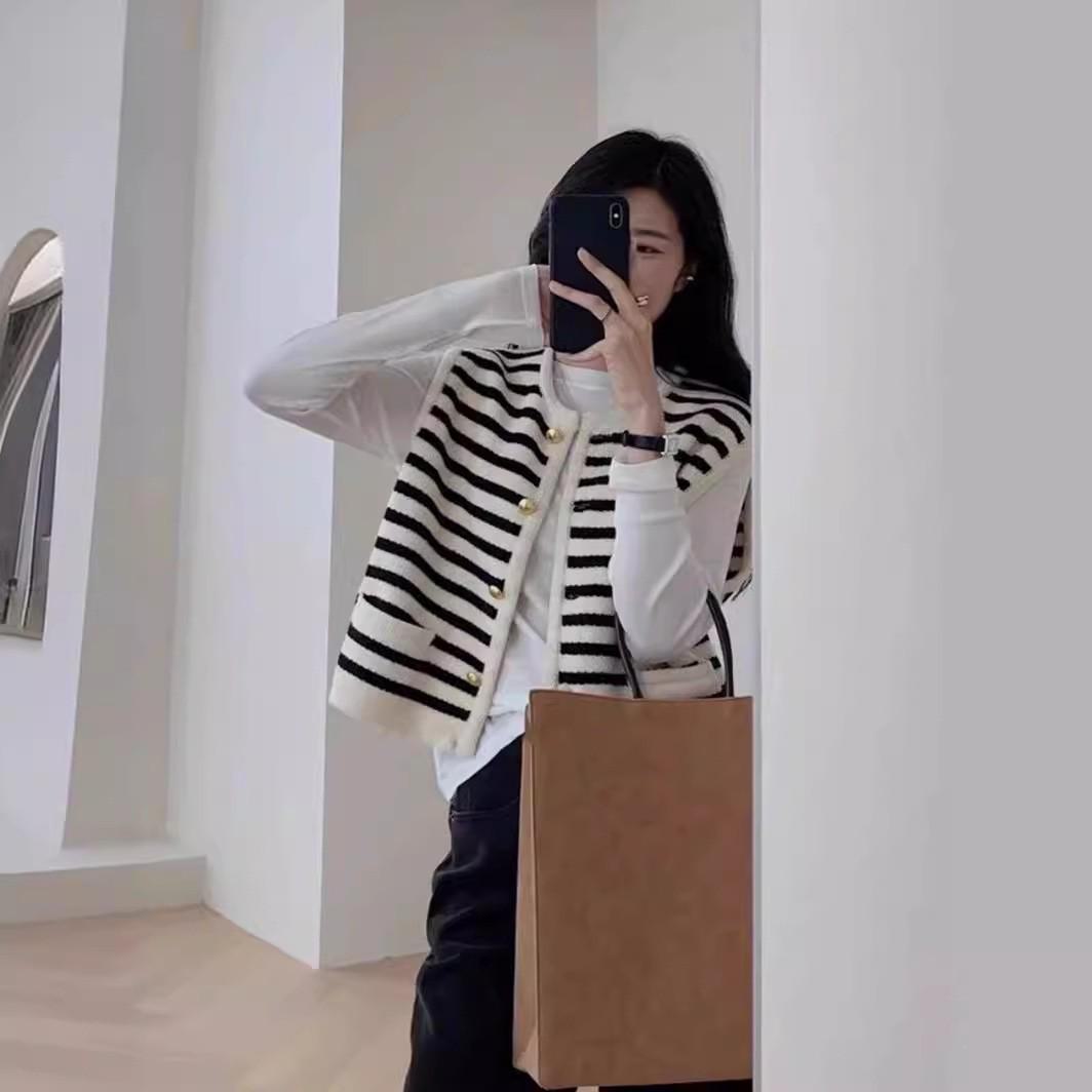 

Женский полосатый вязаный жилет: 2024 Осень/Зима Японский Ретро Высококачественный Кардиган Жилет One Size чёрный/белый