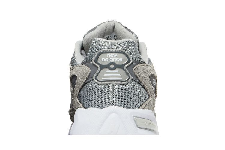 New Balance 725 Grey