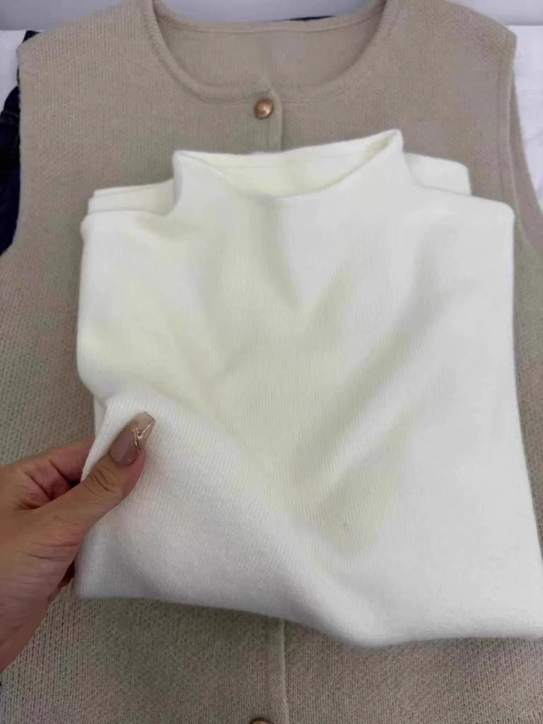 Women's High-End Slim Fit Knit Sweater with Half-High Neck and Long Sleeves for Fall and Winter