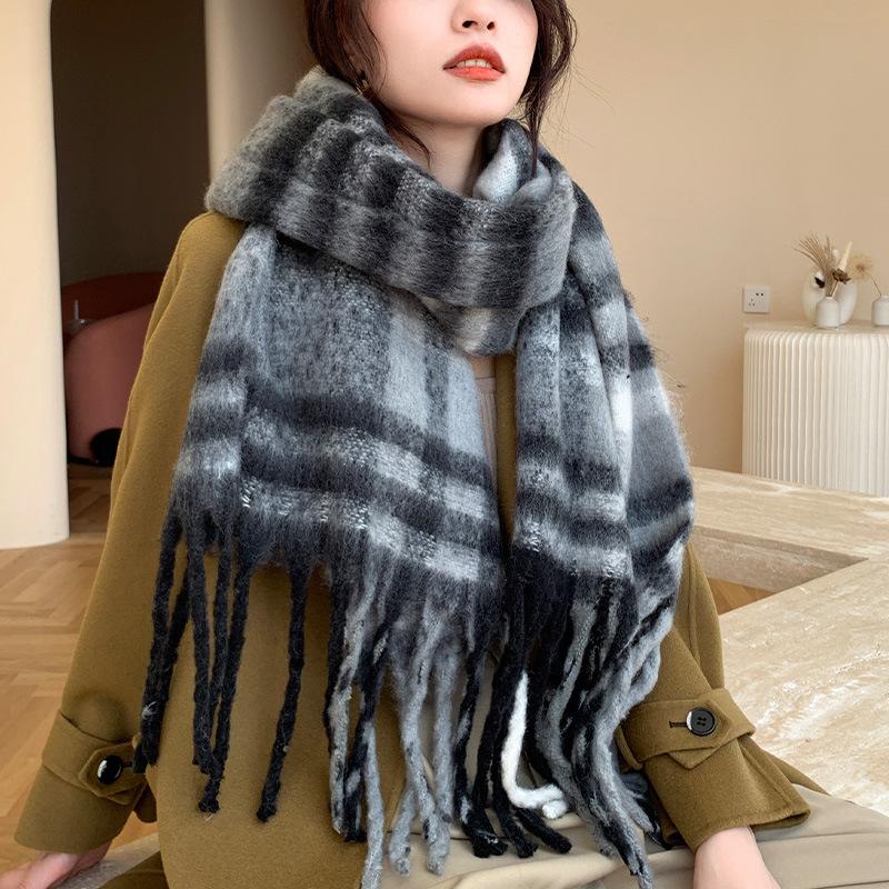 Winter New Scarf Women's Winter Thickened Warm Scarf Colored Plaid Fringed Scarf Shawl Fashionable Outer Cover