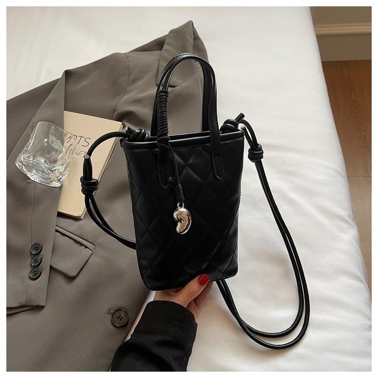 IELGY Portable Bucket Bag High-End Rhombus Shoulder Messenger Bag