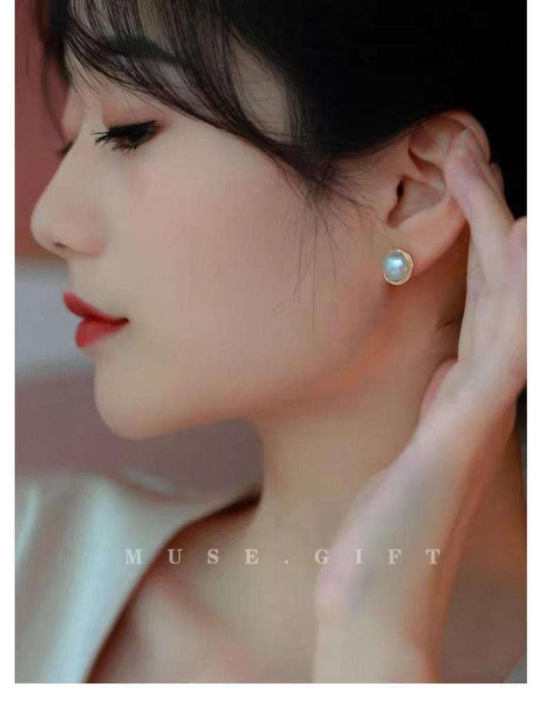 Vintage 6A Freshwater Pearl Stud Earrings - Elegant Light Luxury Gift for Women