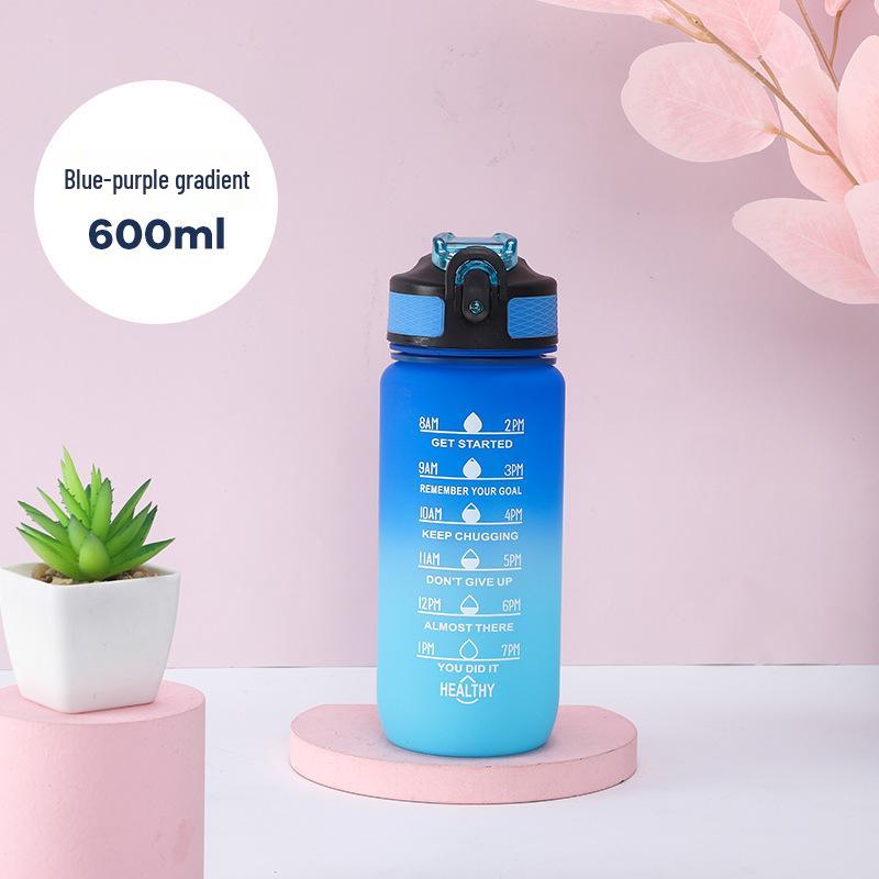 Gradient Color Flip-Top Water Bottle - Large Capacity, Portable for Men & Women Fitness Sports 600ml