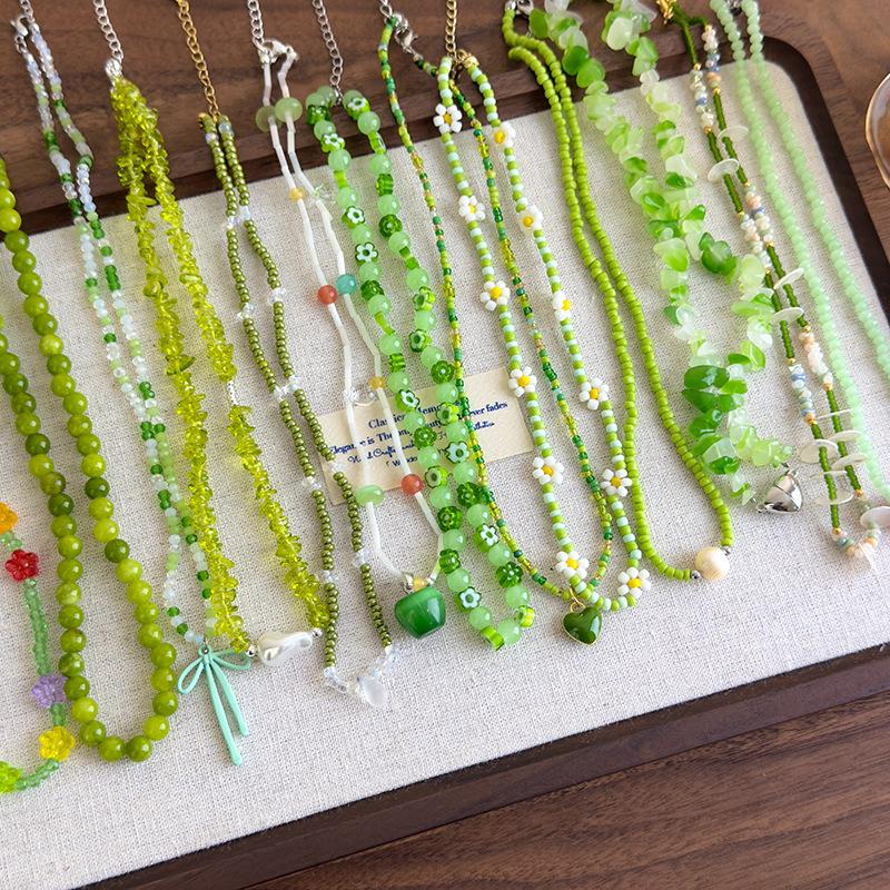 Summer Green Handmade Beaded Choker Necklace Light Luxury Design Clavicle Chain Jewelry 2025 Fashion Accessory